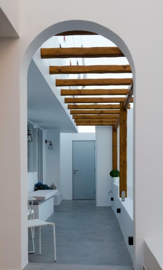 L'Arco Milos Suite Adamantas Exterior photo