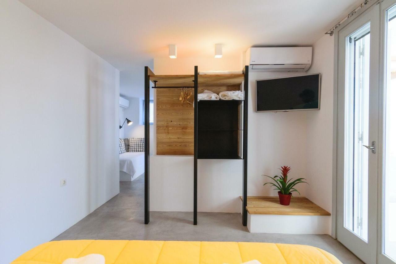 L'Arco Milos Suite Adamantas Exterior photo